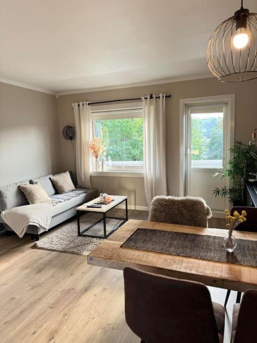 Koselig Pa Ostensjo Med Stor Uteplass * Oslo
